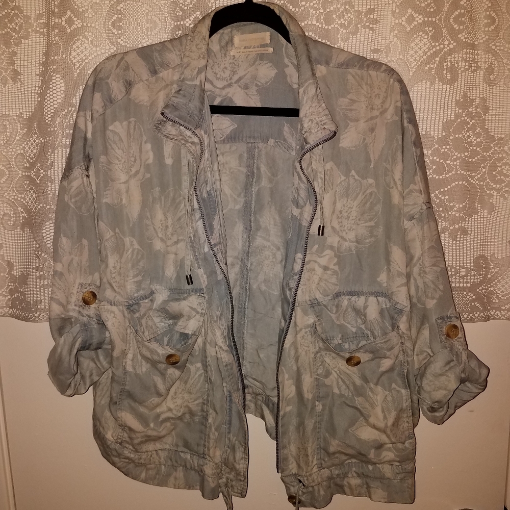 Urban outfitters blue floral lightweight jacket